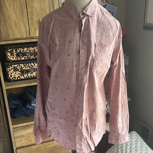 Men's Pink Deer Print Button-Up Shirt - Medium - Picture 1 of 6